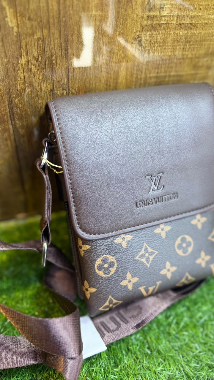 Lv Hand bag